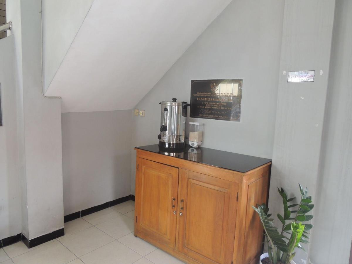 Hotel Sejahtera Kebumen Екстериор снимка