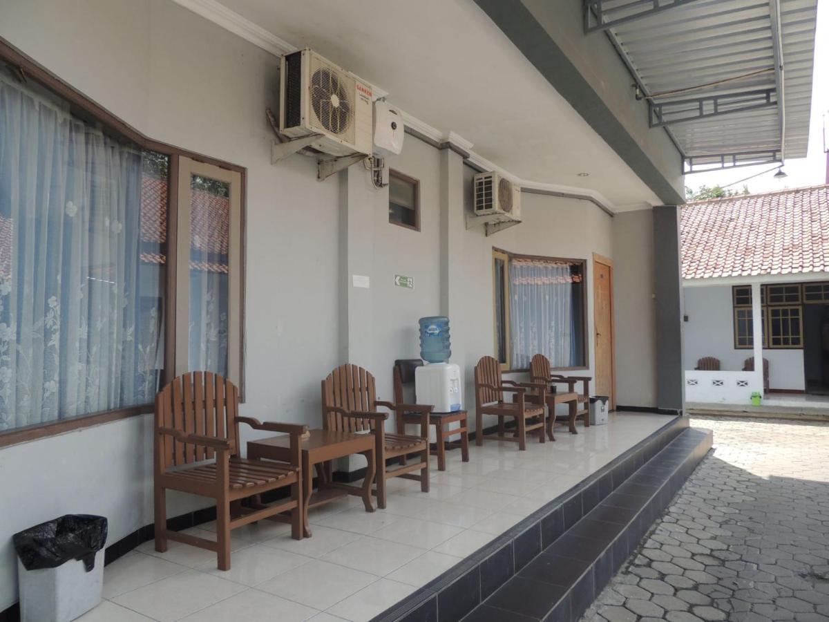 Hotel Sejahtera Kebumen Екстериор снимка